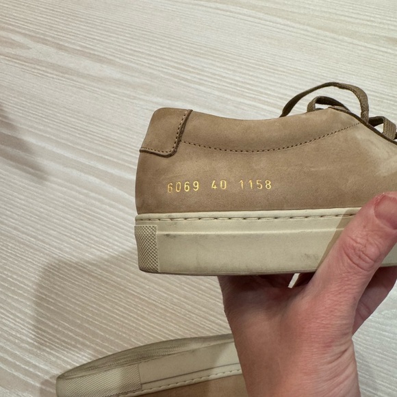 Common Projects Achilles Low Sneakers - Picture 6 of 9